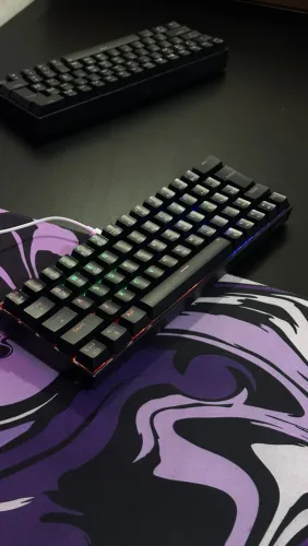 Teclado Mecanico 60% RGB Switch Blue USB-C