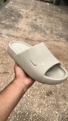Chinelo Slide Naik Masculino em EVA, Bege, 39/40