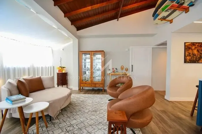 Cobertura Exclusiva à Venda no Kobrasol | 217m² | 3 Quartos | Vista Panorâmica