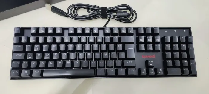 Teclado Redragon Mitra