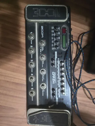 Pedaleira Zoom G9.2tt
