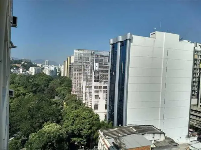 Kitnet/Conjugado - / Residencial / Centro