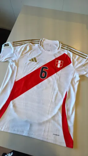 Camisa Oficial da Seleção do Peru , atleta Trauco - usada nas eliminatorias da copa 2024