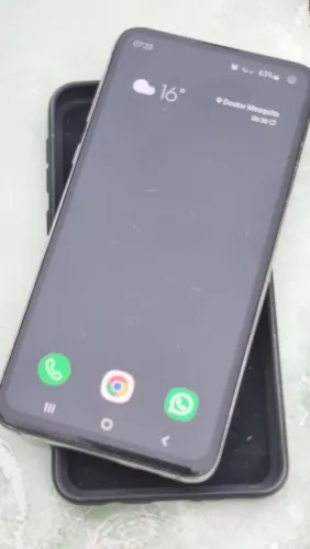 Samsung Galaxy S10E