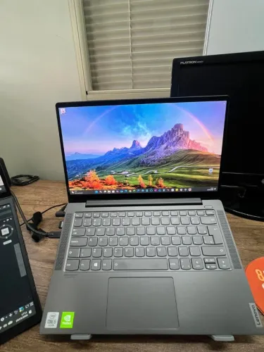 Notebook Lenovo Yoga S740 - i5 10° geração - 8gb ram