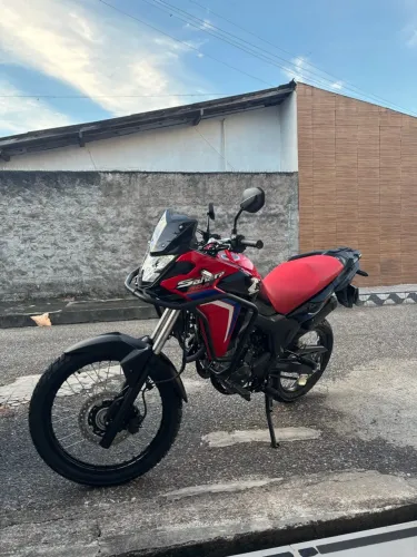 Honda Sahara 300 Rally ABS Flex 2026
