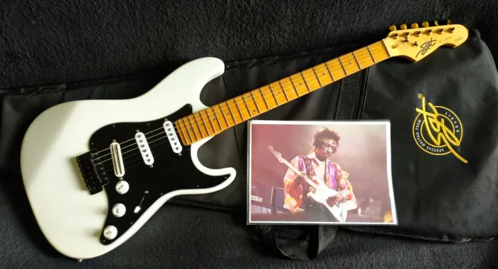 Guitarra Stratocaster Sgt Custom N Fender Gibson Carrozza Music Maker ibanez Jackson PRS 