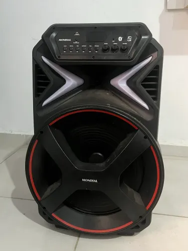 Caixa de som Mondial 700w