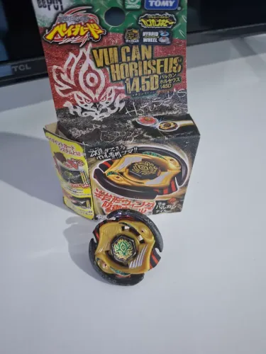 Beyblade Vulcan Horuseus