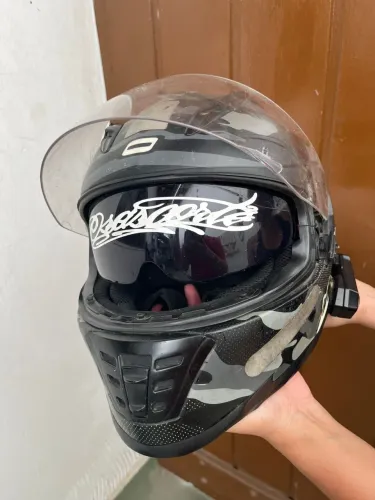 Capacete Norisk tamanho 58 + rádio/intercomunicador