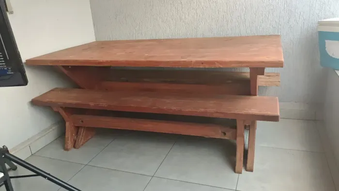 Vendo mesa de angelim pedra