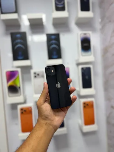 12 MINI 256 GB - 1.700,00