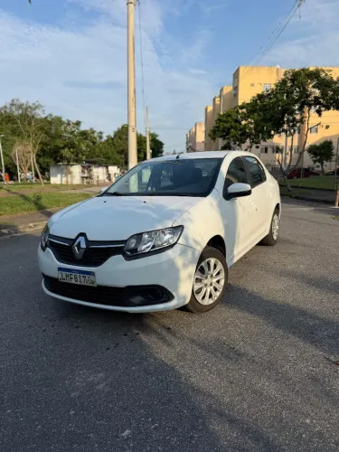 Renault Logan Expression Hi-flex 1.6 8V 4P 2015