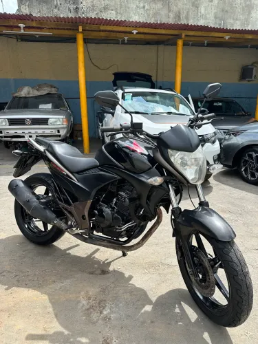 Honda CB 300R 2011