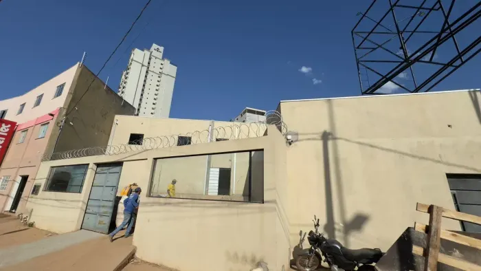 Imóvel para aluguel tem 550 metros quadrados com 15 quartos em Santa Helena Quilombo - Cui