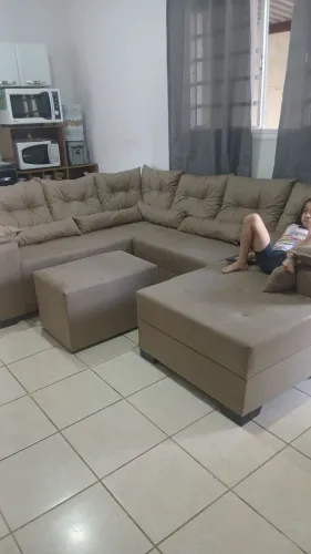 Sofá  2,50 metros .uma semana de uso