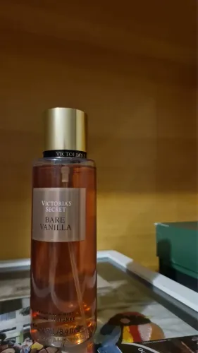 Body splash Victoria?s Secret bare vanilla