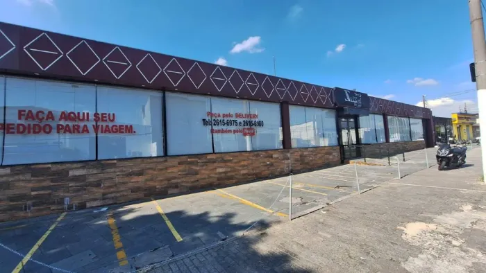 SALÃO COMERCIAL (ADAPTADO PARA RESTAURANTE)