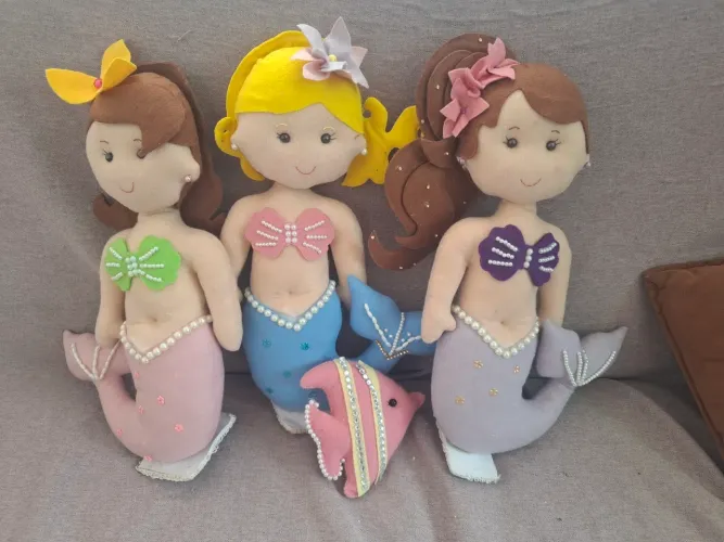 3 Bonecas de feltro sereia 50 cm
