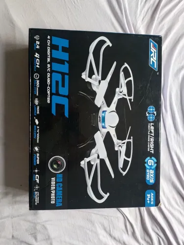 Drone Quadricóptero RC com Câmera HD e Giroscópio 6 Eixos - Na Caixa