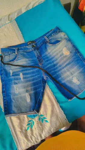 Bermuda jeans com cordão nova