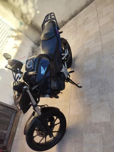 Moto com detalhes!