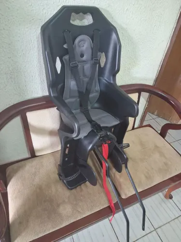 Vende-se esta Cadeirinha pra bike