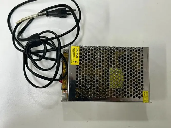Fonte Chaveada Bivolt 12V para LED CFTV Som Automotivo