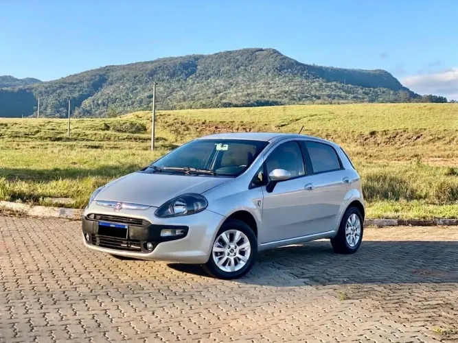 Fiat Punto Attractive Italia 1.4 F.flex 8V 5P 2017