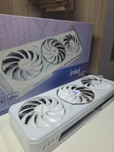 Vendo placa de video ARC B580 12gb