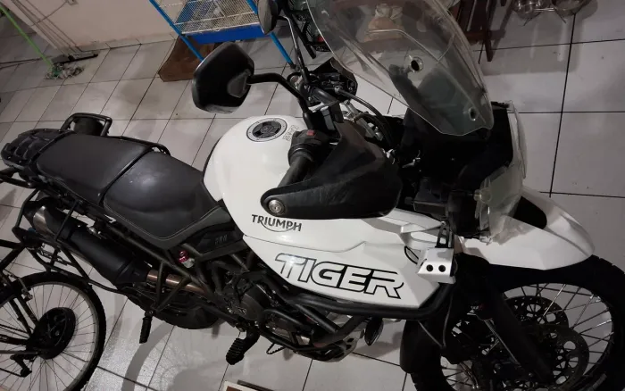 Tiger 800 linda só 28.000 km 2020