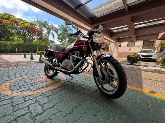 Cb450 custon 1983/83 baixo kms 