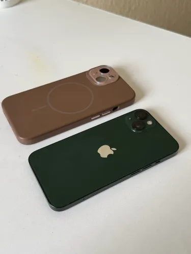 iPhone 13 Verde 128GB - Impecável + Brindes (Bateria 84%)