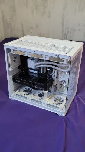 PC GAMER RYZEN 7 5700X RTX 5060