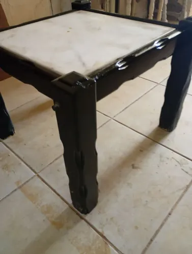 Vários centros em madeira e mármore. Vários modelos preços variados.