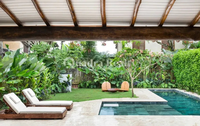 Casa em condomínio pé na areia na Barra do Una