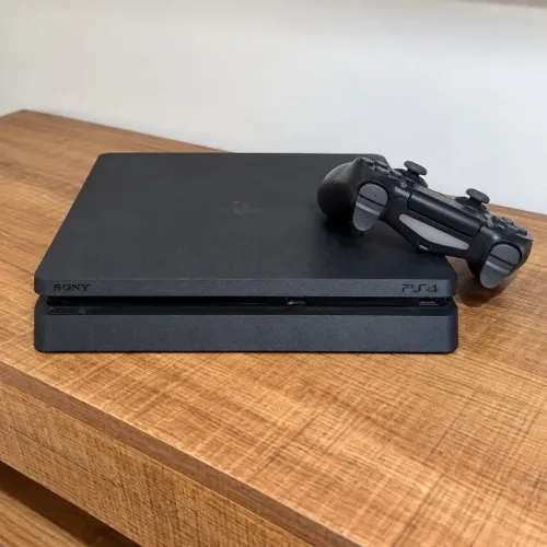 PS4 Slim 500GB PlayStation 4 + 3 Jogos