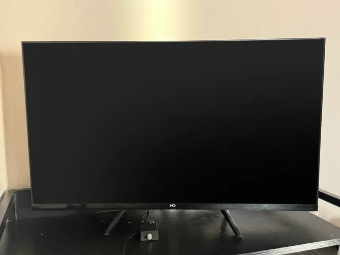 VENDO TV HQ USADA EM ÓTIMO ESTADO