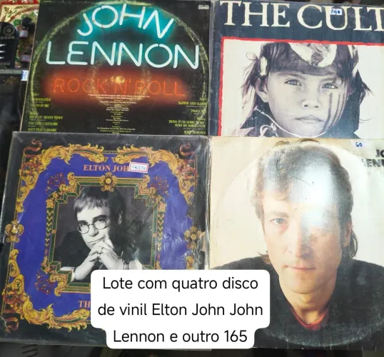 Lote com quatro disco de vinil sendo dois de Elton John um de John Lennon e outro de thecu
