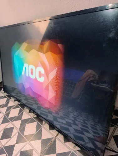 Mega Oferta: AOC 40? Smart, tela gigante pra cinema em casa