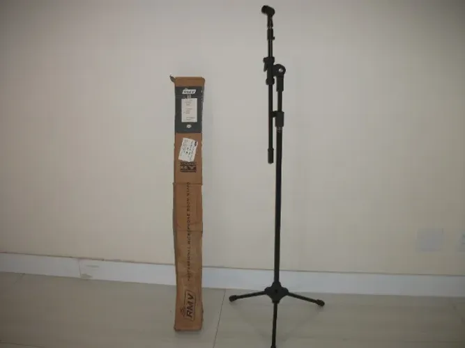 PEDESTAL DE MICROFONE PROFISSIONAL