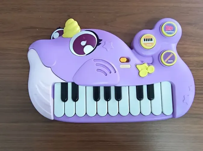 Pianinho infantil baleia