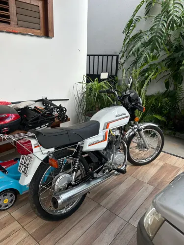CG 125 1983