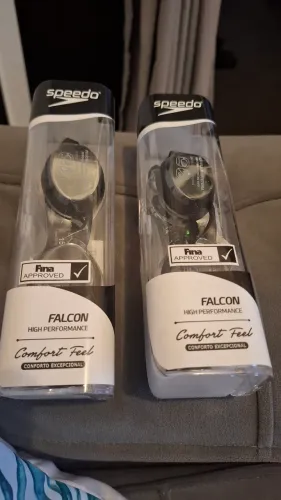 Vendo óculos novo de natação, lacrado na caixa ,modelo falcon high performance
