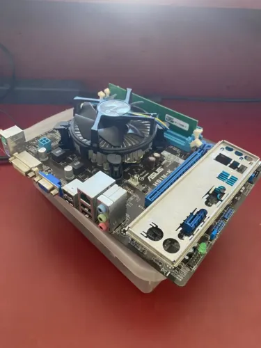 PC - Kit placa mãe ASUS H61M-K 