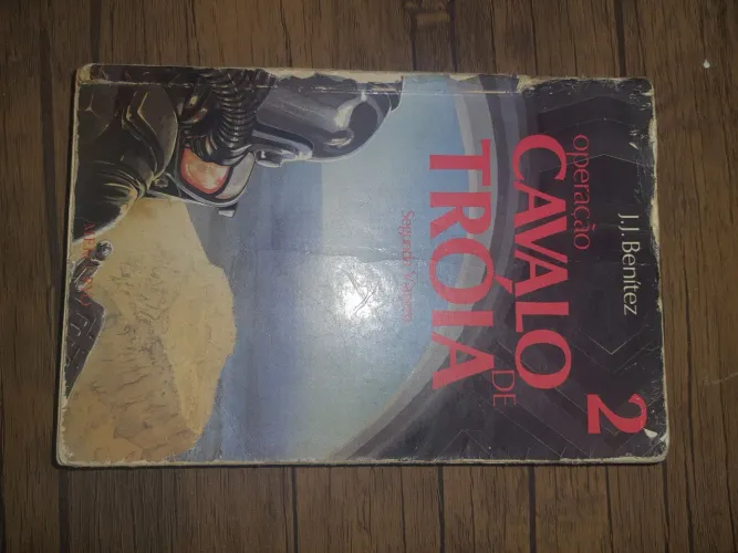 Livro Operação Cavalo de Troia volume 2
