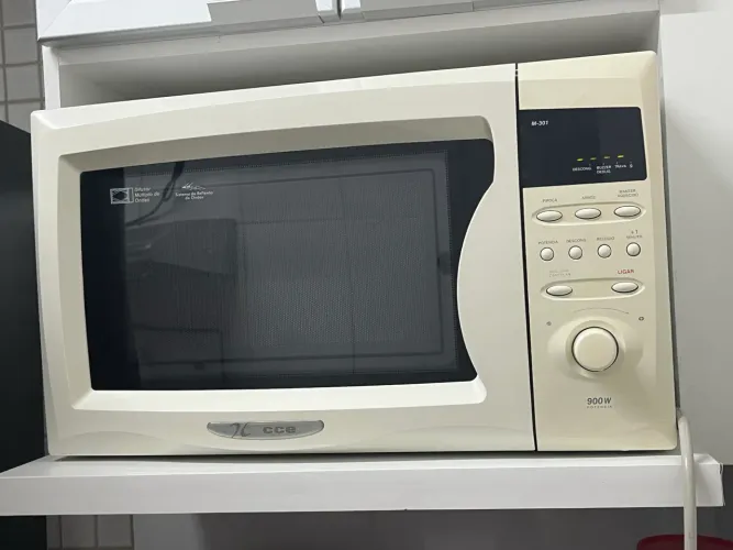 Microondas CCE M301