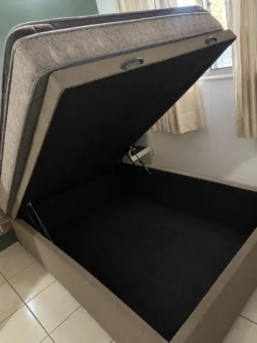 Cama box baú