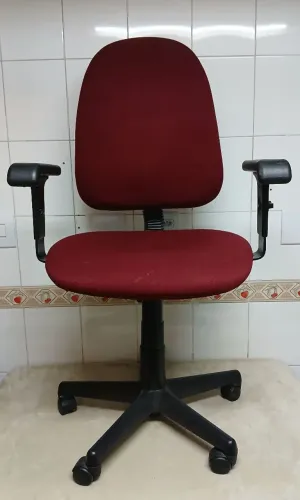 Cadeira Gerente Giratória 3 Níveis de Regulagem Tecido Vermelho<br>