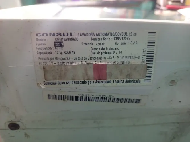 Vendo máquina de lavar pouco tempo de uso estou vendendo pq comprei outra nova